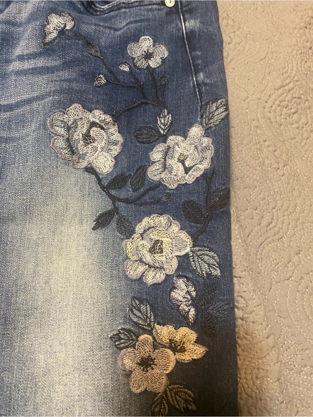 Democracy Floral Embroidered Skinny Jeans - Blue - Picture 4 of 8